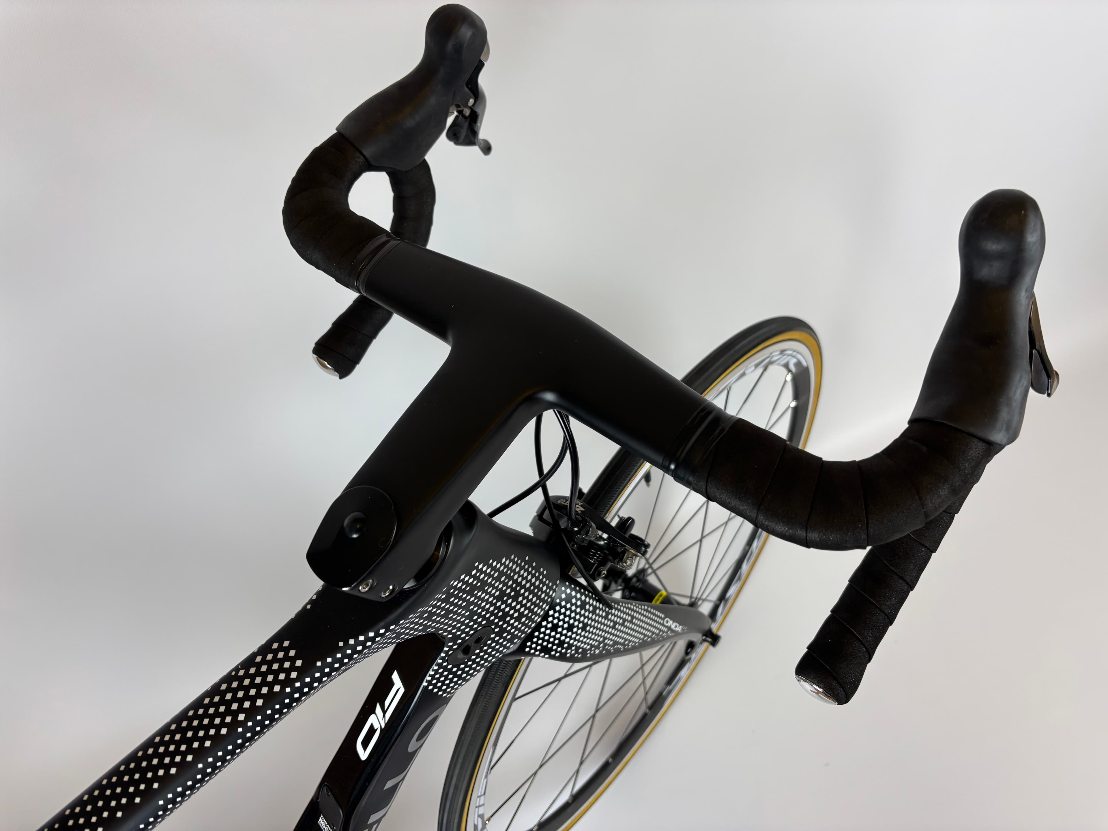 Карбоновый шоссейный велосипед pinarello f10 7