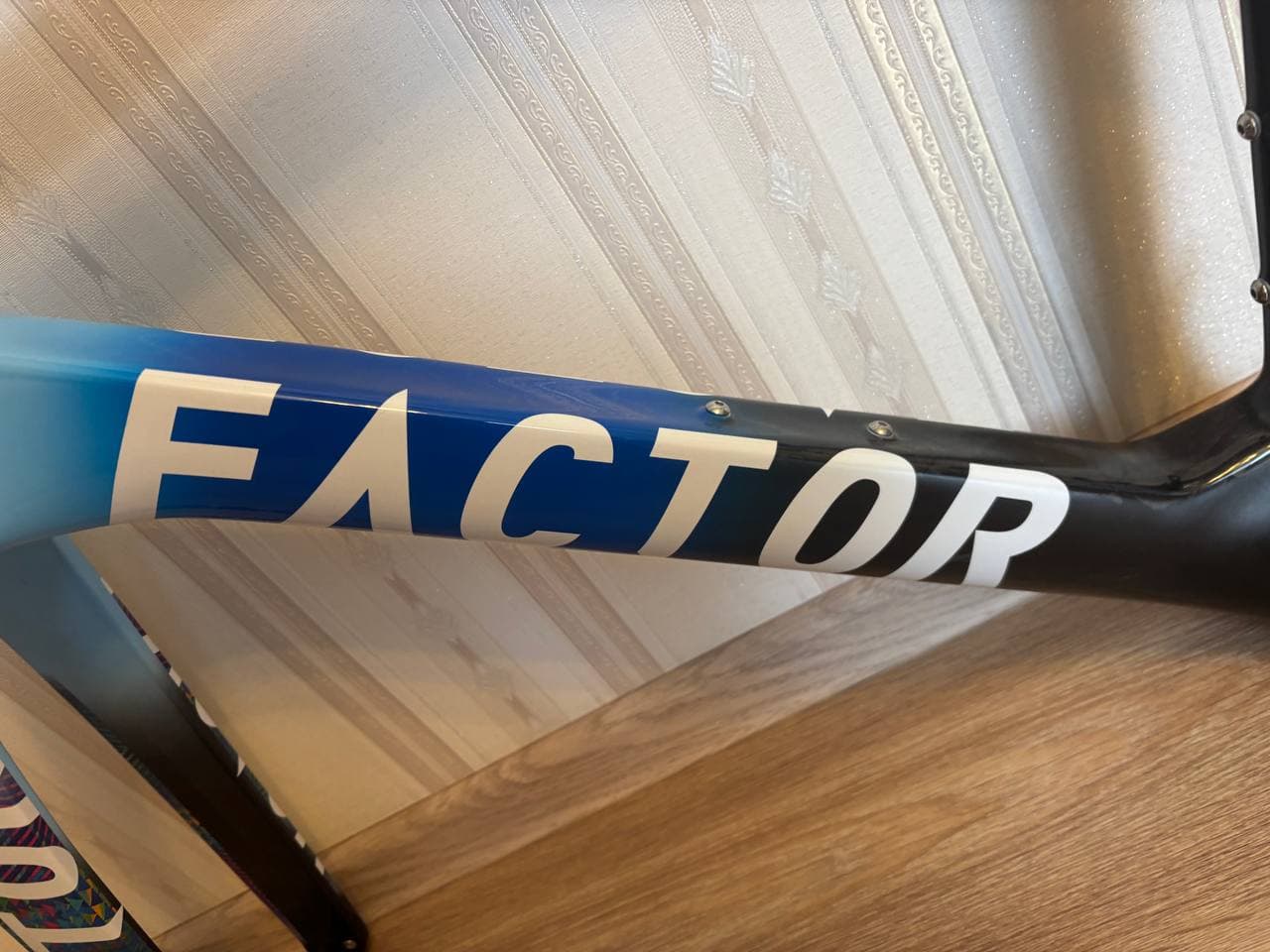 Карбоновая шоссейная рама factor 2