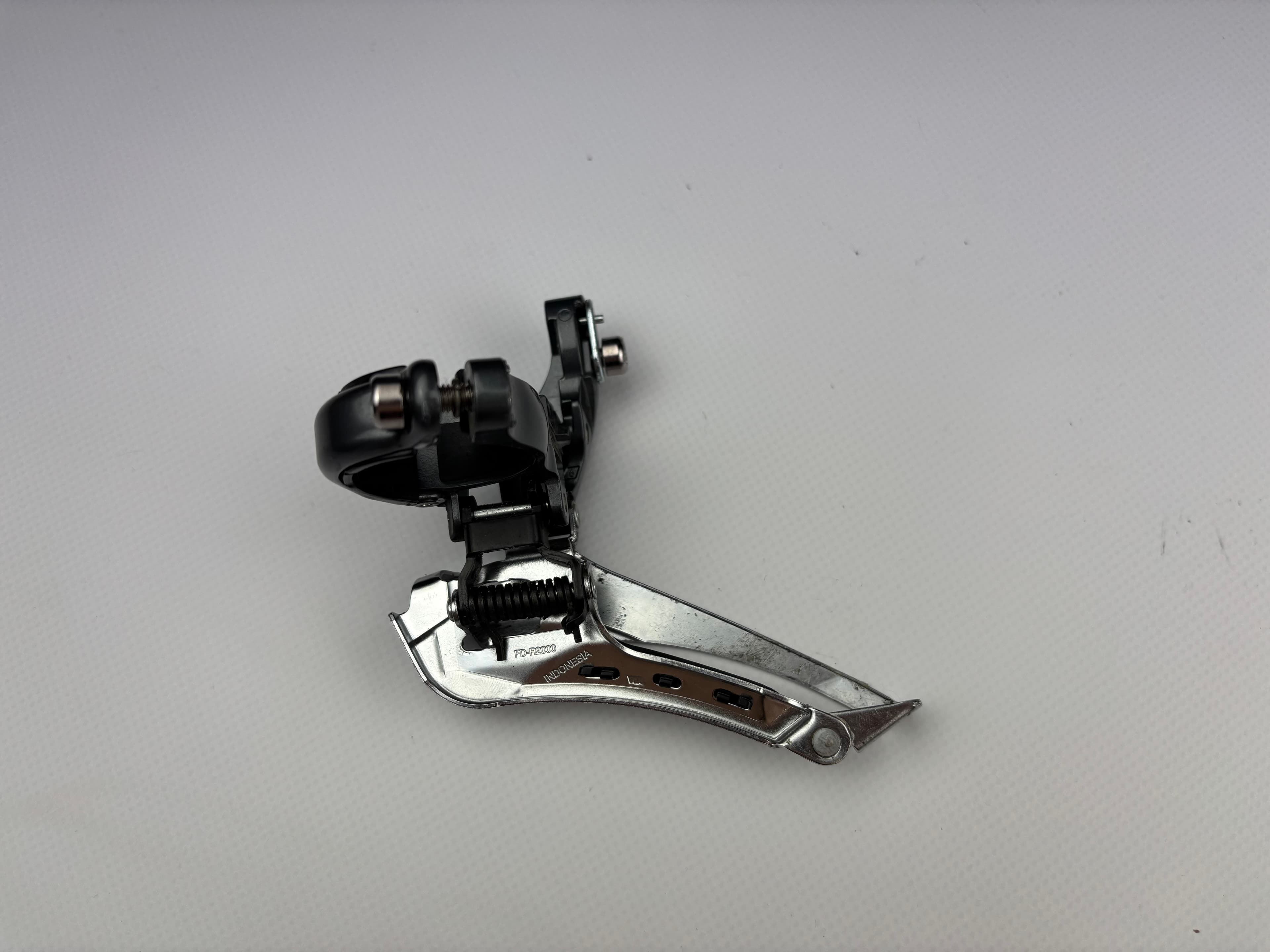 Передний переключатель shimano claris 2